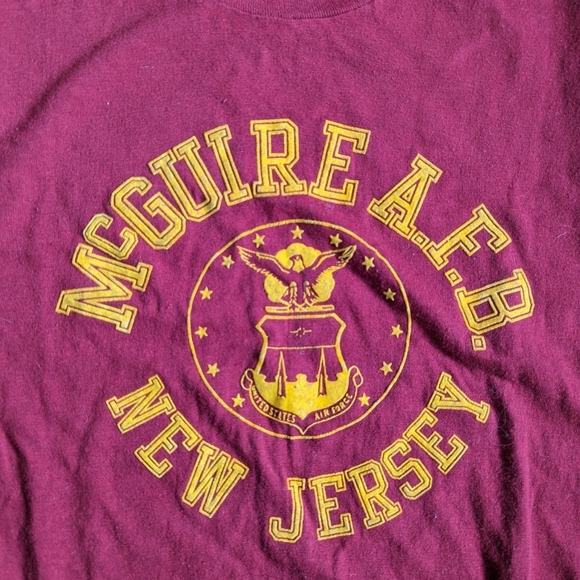 Vintage 80's McGuire A.F.B. New Jersey, U.S. Air Force T-shirt - Picture 3 of 4